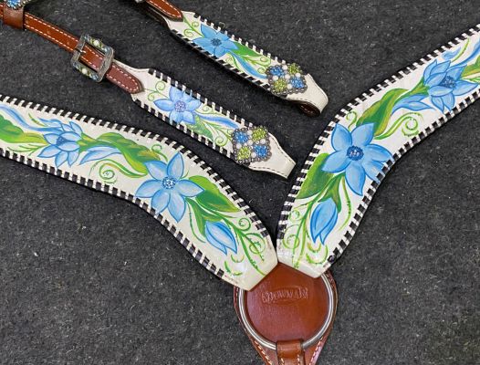 Showman One Ear Headstall and Breast Collar Set with Painted Blue Flower #2