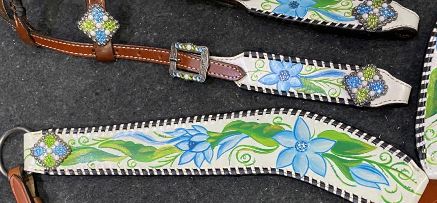Showman One Ear Headstall and Breast Collar Set with Painted Blue Flower #4