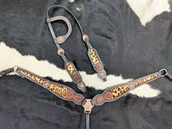 Showman Hair on Cheetah inlay One Ear headstall and breast collar set with barrel racer conchos #2