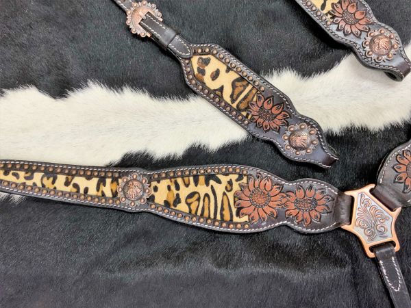 Showman Hair on Cheetah inlay One Ear headstall and breast collar set with barrel racer conchos #3