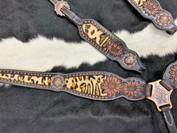Showman Hair on Cheetah inlay One Ear headstall and breast collar set with barrel racer conchos #3