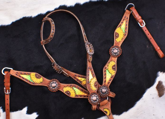Showman ® Hand Painted Sunflower and leather print leather tie down