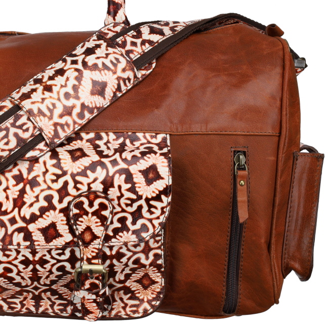 Klassy Cowgirl High Plains Leather Duffel Bag #3